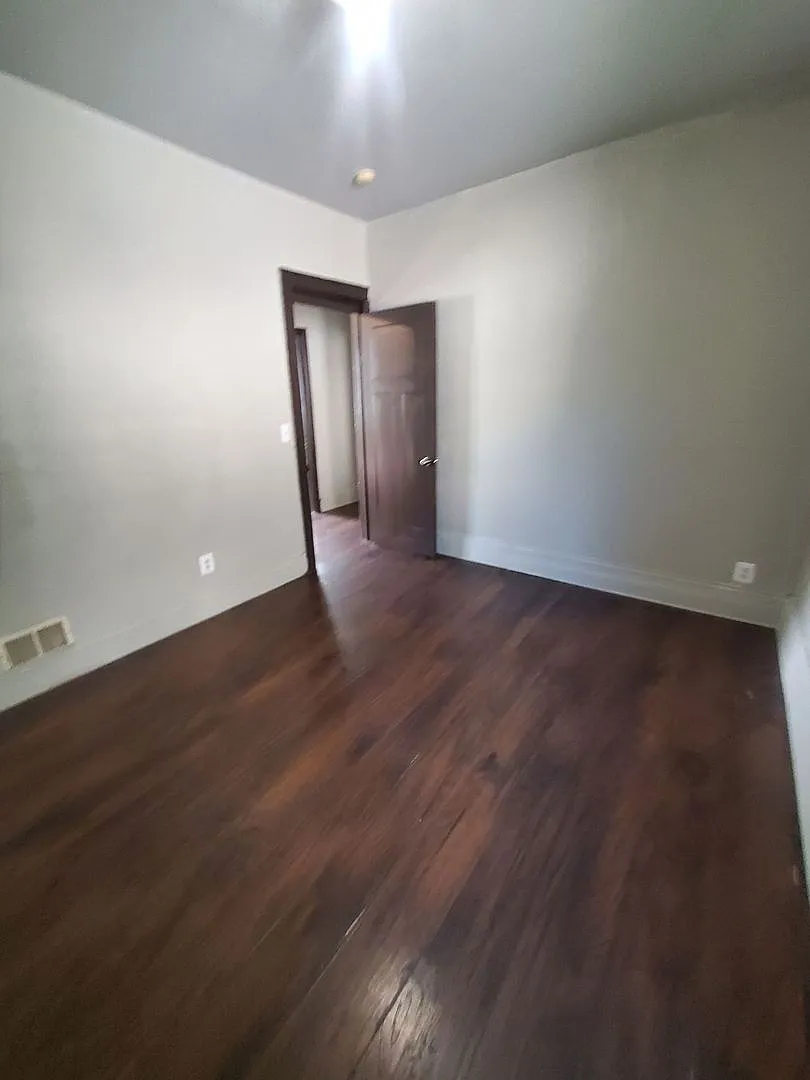 2603-2605 N 37th St. (Duplex) — Photo 4