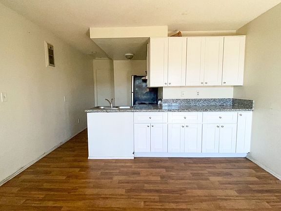 2nd image of 4364 50th St #6