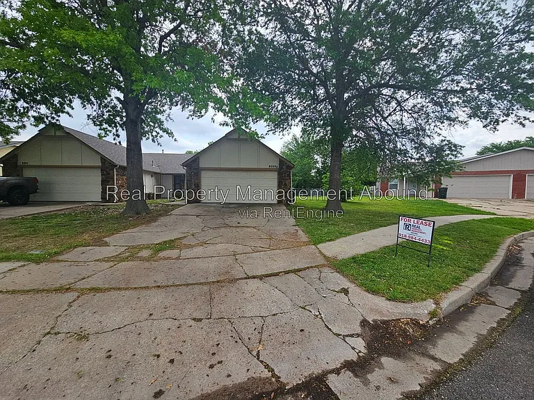 8009 N 117th East Ave — Photo 1