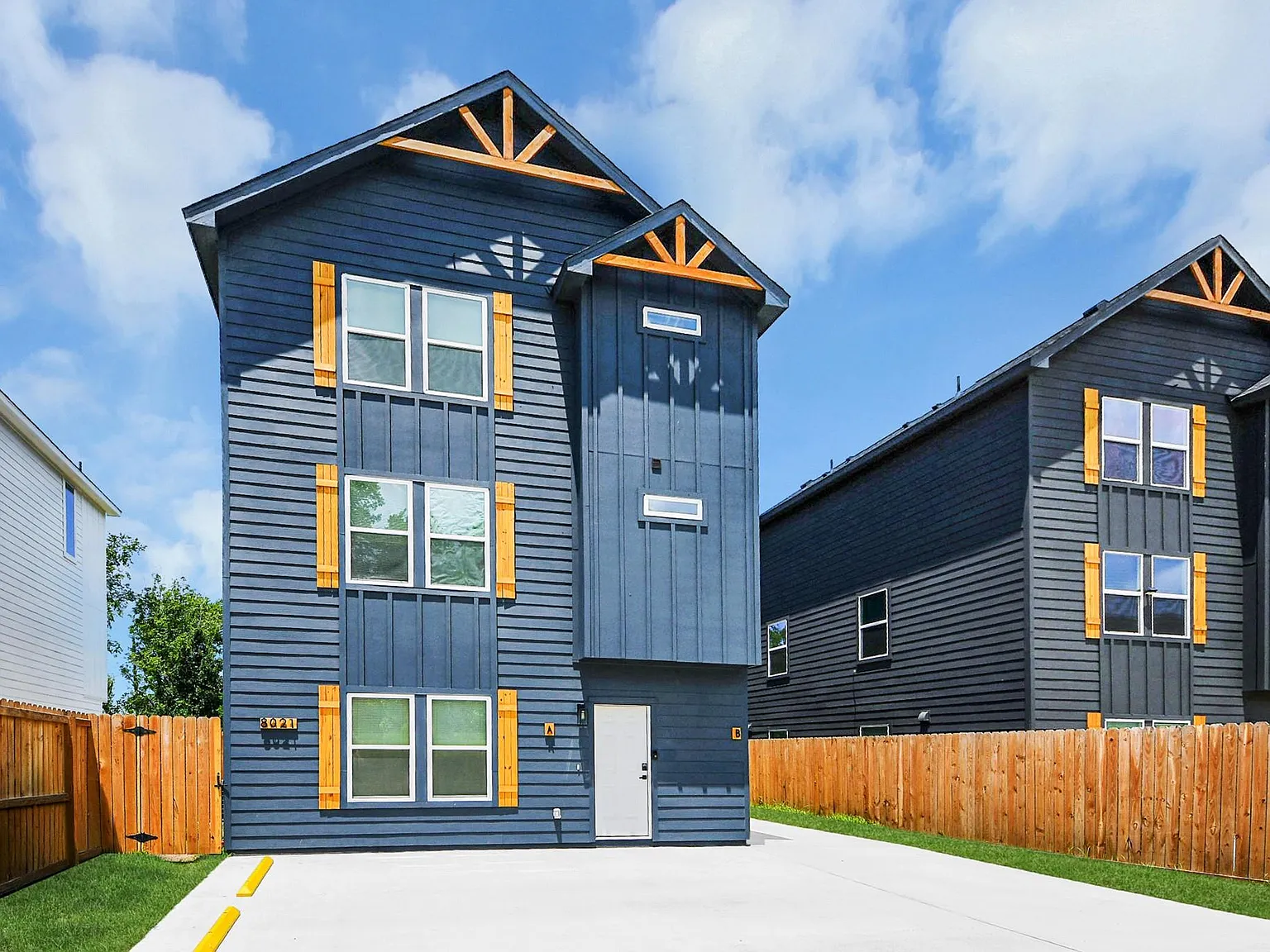 3 bed, 2.5 bath, $1,850 — Photo 1