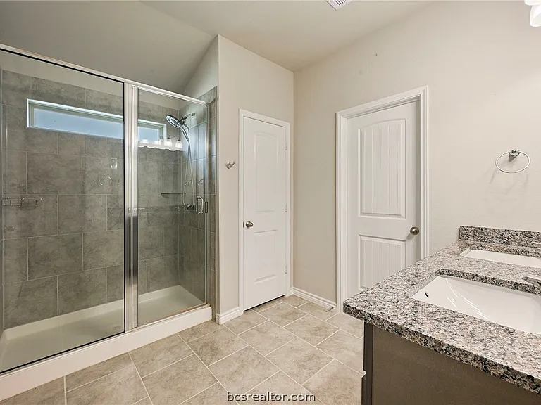 2115 Chief St — Photo 11