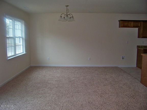 4th image of 2522A FOREST Drive E