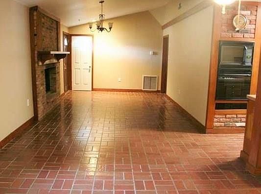 2nd image of 1013 Wiegand Dr