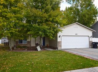4209 E Willow Canyon Dr, Ammon, ID 83406