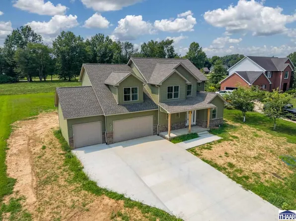 3581 Bridlewood Ln, Terre Haute, IN 47802