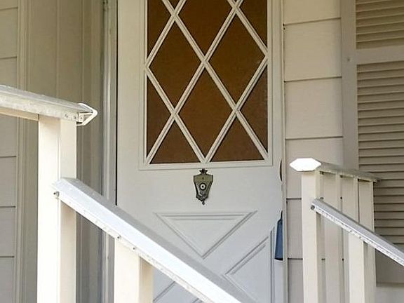 2nd image of 111 Quail Hollow Dr