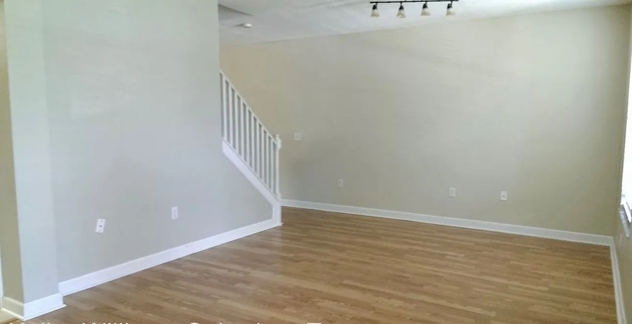 2 bed, 2.5 bath, 1398 sqft, $1,750 — Photo 4