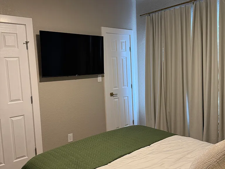 704 Exchange Ave — Photo 6