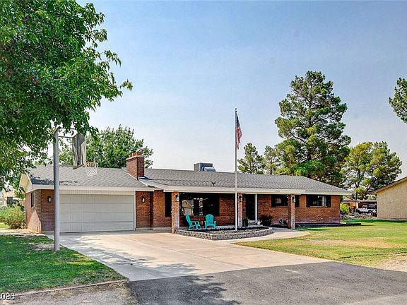 3rd image of 3765 Berkeley St