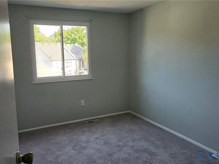 726 Sturgis Dr — Photo 15