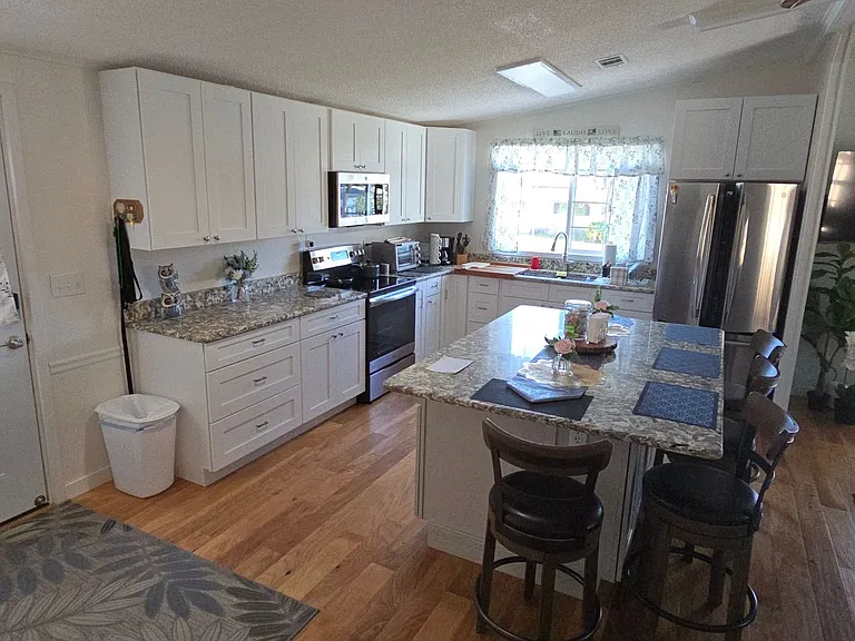 1715 Pebble Beach Ln — Photo 5