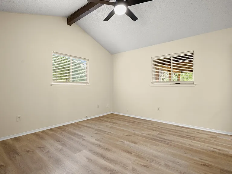 2600 Greenland Ln — Photo 16