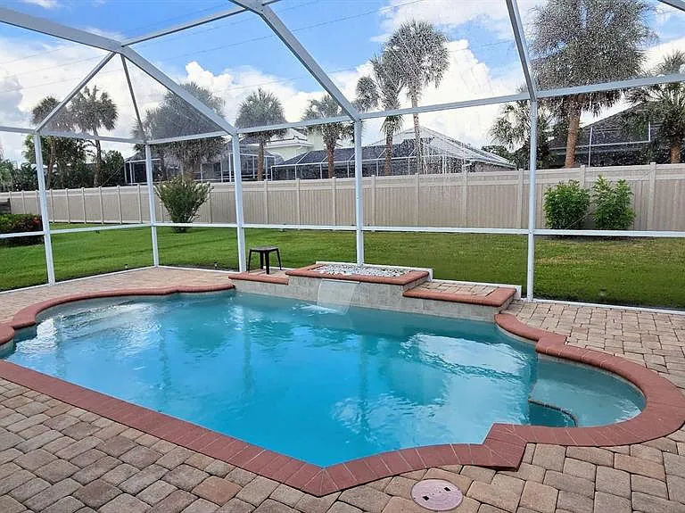 3801 Kingston Blvd — Photo 4
