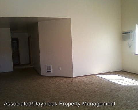 2nd image of 812 Jamie Dr