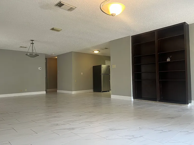 8131 Grand Bnd — Photo 6