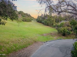 44 Upper Lake Rd, Lake Sherwood, CA 91361