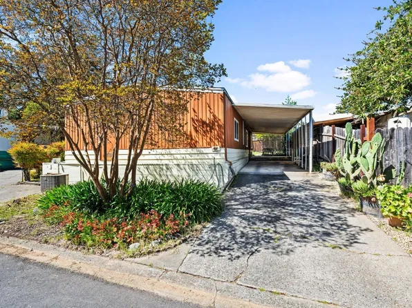 45 Sherwood Circle, Cloverdale, CA 95425