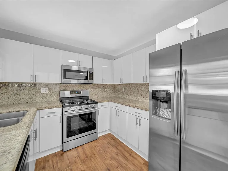15010 NE 7th Ave #0 — Photo 20