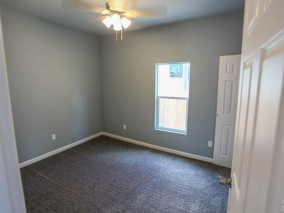 5th image of 1120 E 8th St