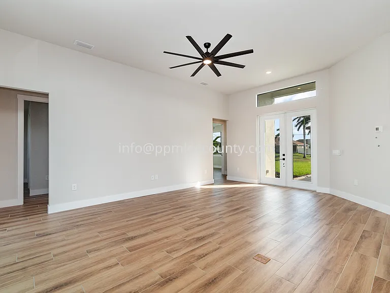 1619 NW 17th St — Photo 5