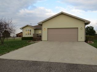 1408 N 14th St, Marysville, KS 66508