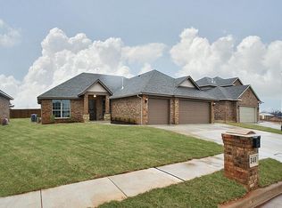 340 Donner Trl, Edmond, OK 73003