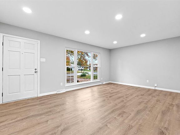 4th image of 8863 Rusdon Ln