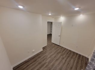 12000 Magnolia Blvd, Valley Village, CA 91607