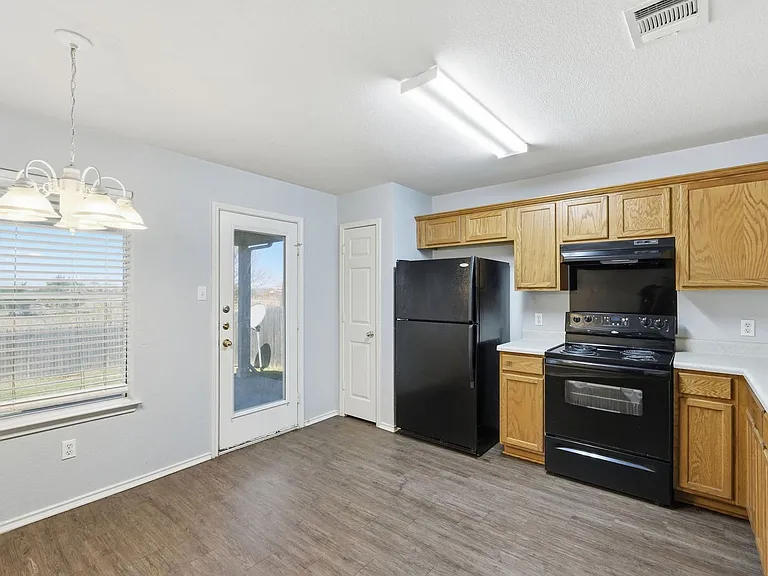 13516 Lyndon B Johnson St — Photo 3
