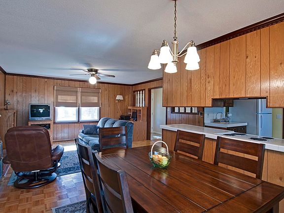 5th image of 101 Hilldale Dr