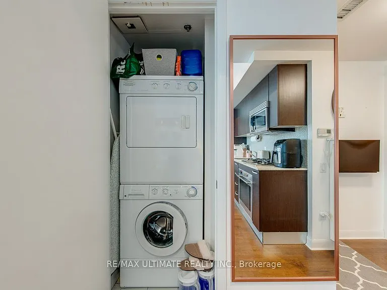 375 King St W #2710 — Photo 24