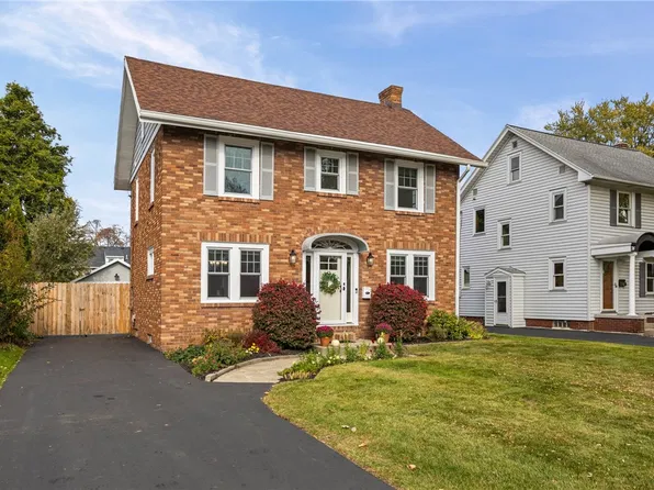 68 Thornton Rd, Rochester, NY 14617