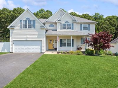 61 Manorview Way, Manorville, NY, 11949