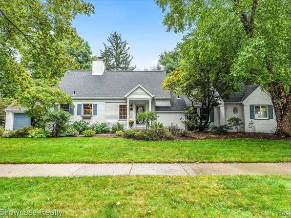 22865 Law Ave, Dearborn, MI 48124