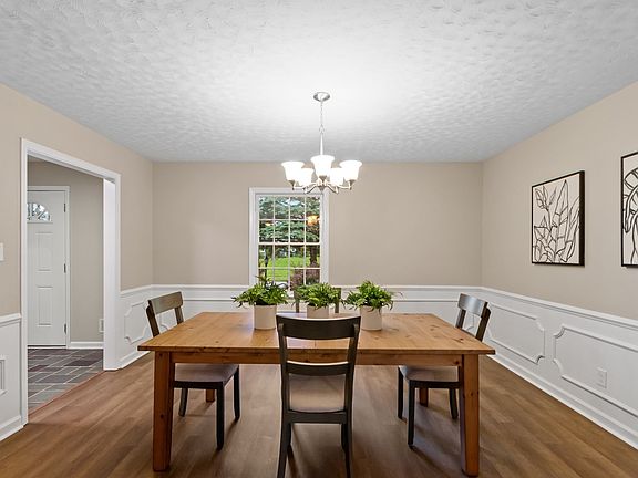 3rd image of 7421 Steinmeier Dr