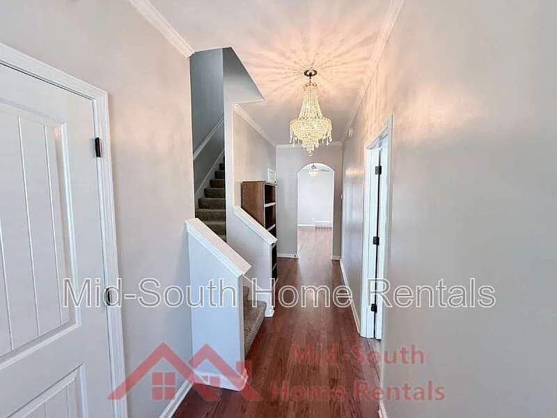 3 bed, 2.5 bath, 1550 sqft, $1,795 — Photo 3