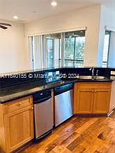 3 bed, 2.0 bath, $3,700 — Photo 3