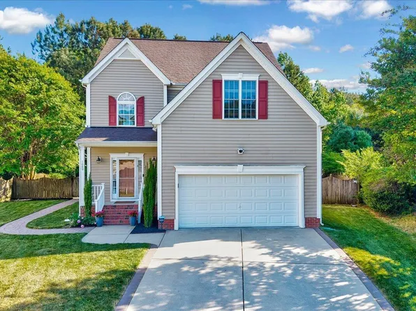 1009 Country Glen Ct, Apex, NC 27502