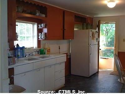 2nd image of 34 Cape Ann Ct