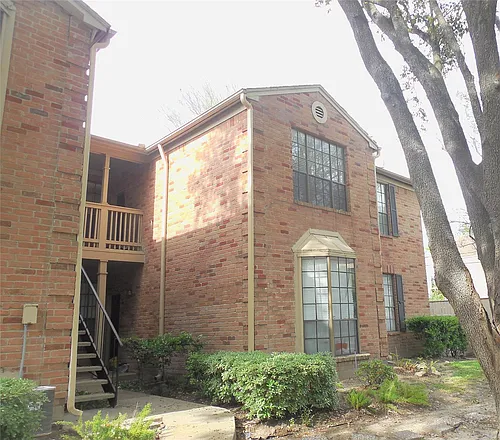 2255 Braeswood Park Dr #218 Photo 1