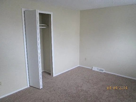 6042 Endicott Rd — Photo 9
