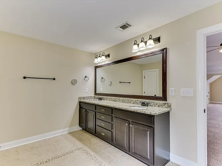 4215 Windslow Dr — Photo 55