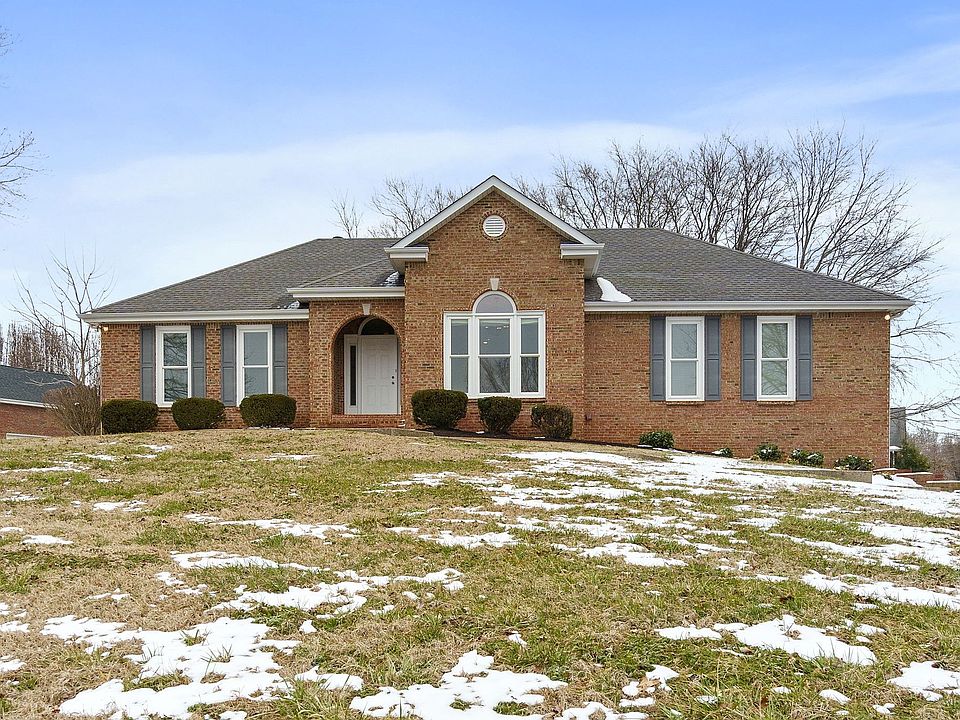 1st image of 2601 Hedgerow Ln
