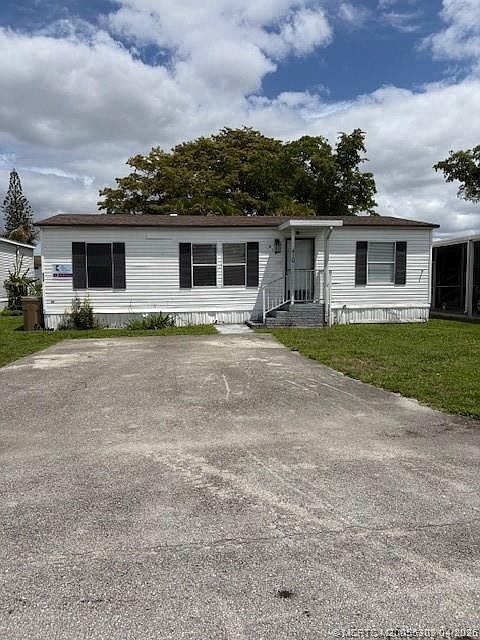 1st image of 410 SW 134th Way