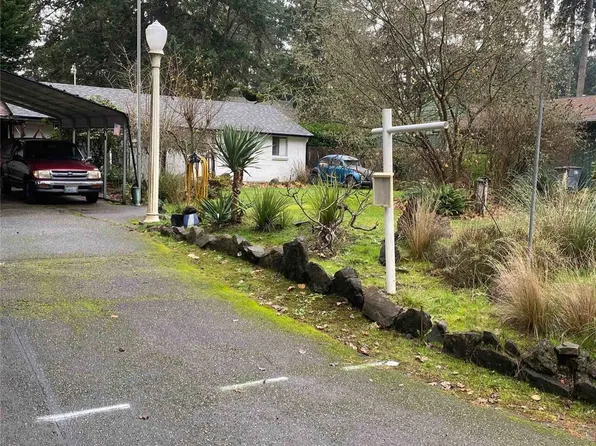9817 Hipkins Road SW, Lakewood, WA 98498