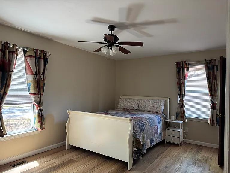 2427 Southern Pines Dr — Photo 16