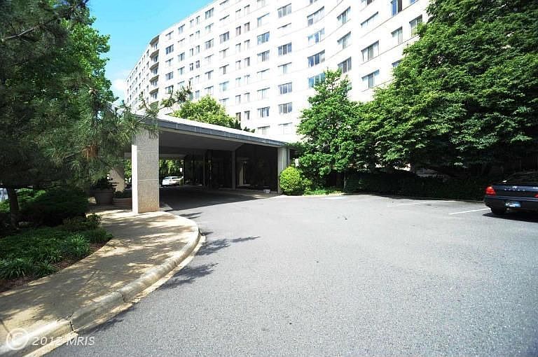 1st image of 1200 N Nash St APT 237