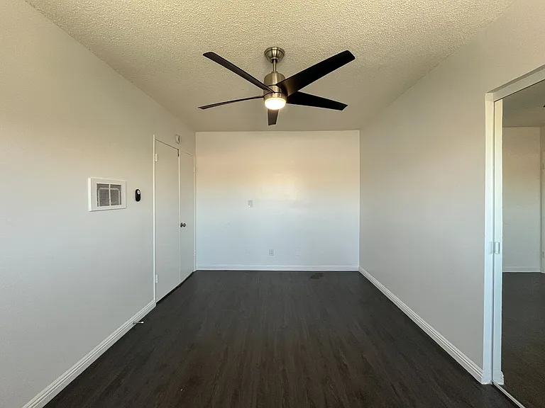 1335 Stanley Ave — Photo 19
