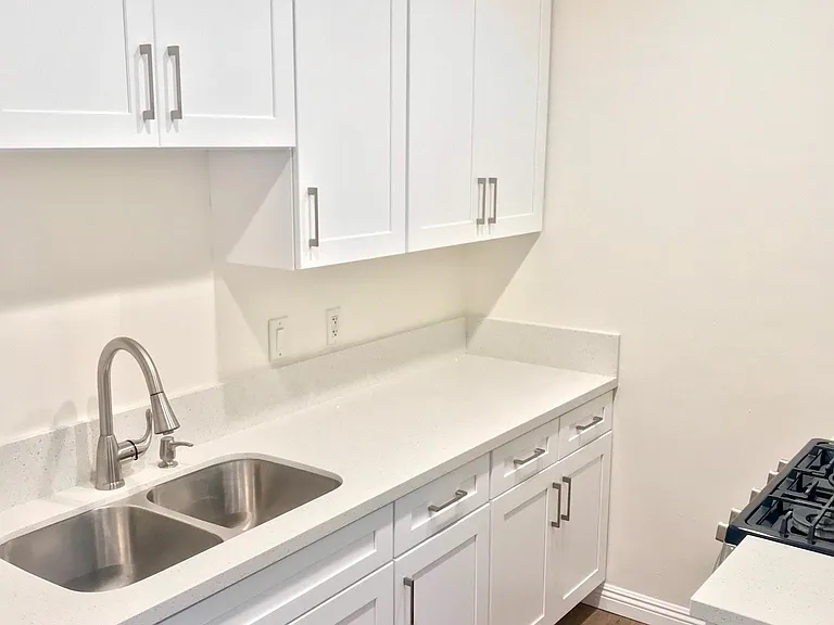 4262 Pepper Dr — Photo 12
