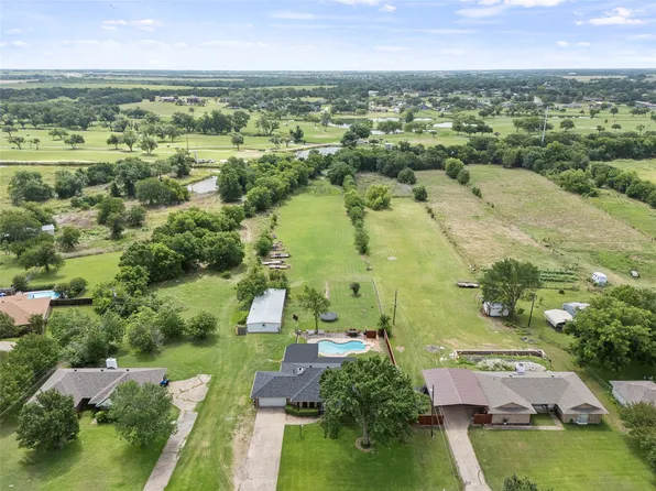 116 Willow Lake Ln, Crandall, TX 75114